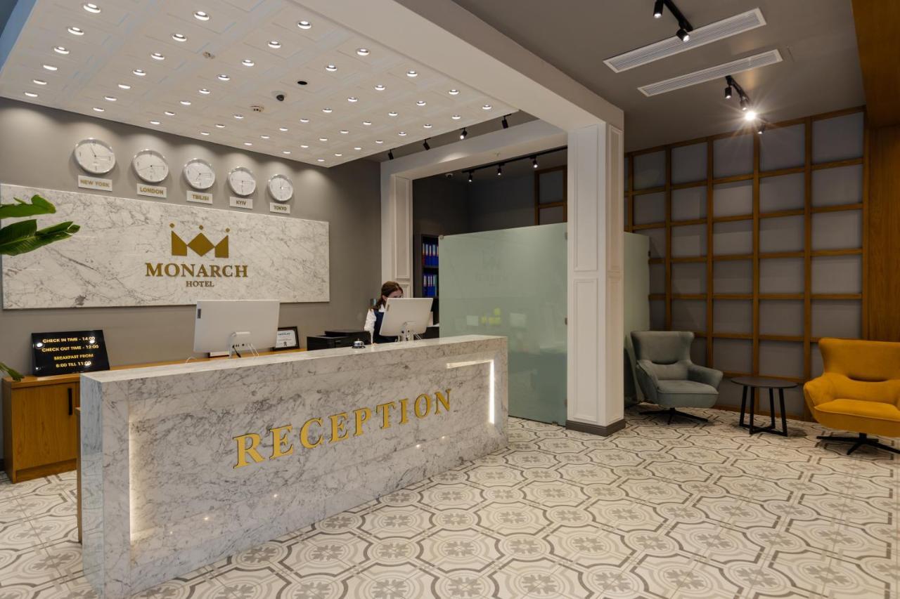 Hotel Monarch Batumi Exterior foto